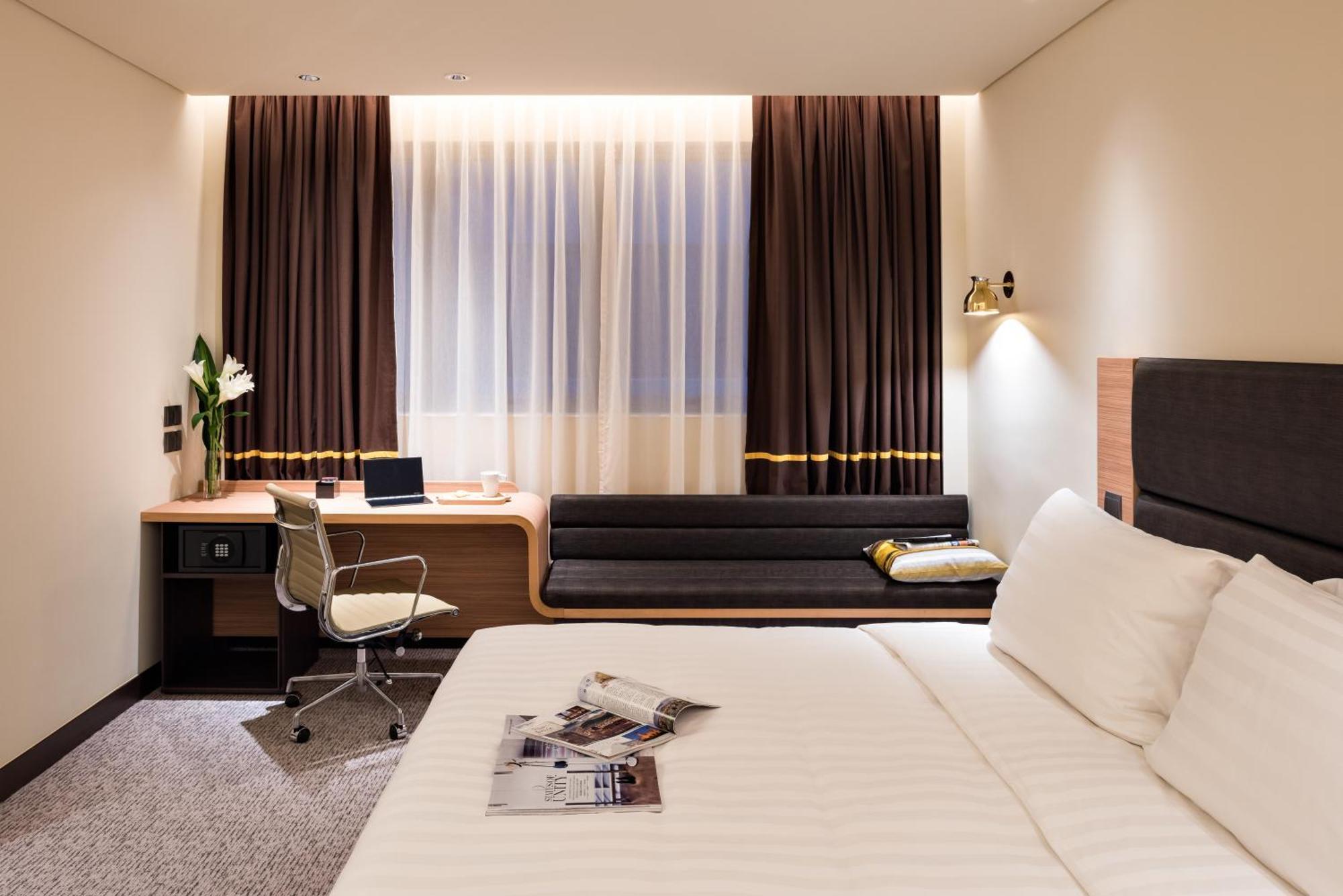 Camlux Hotel Хонконг Екстериор снимка